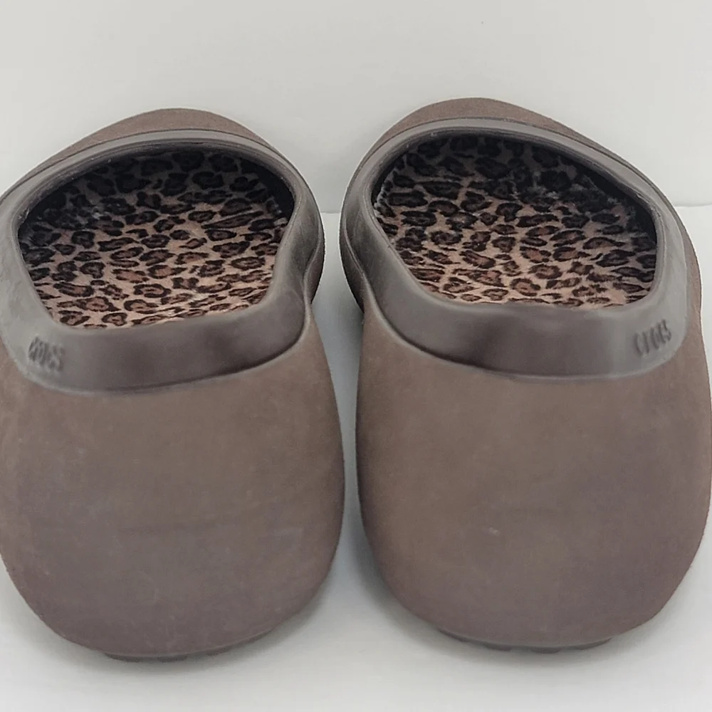 CROCS Brown Women's‎ Ballet Flats SIZE 7. #1640